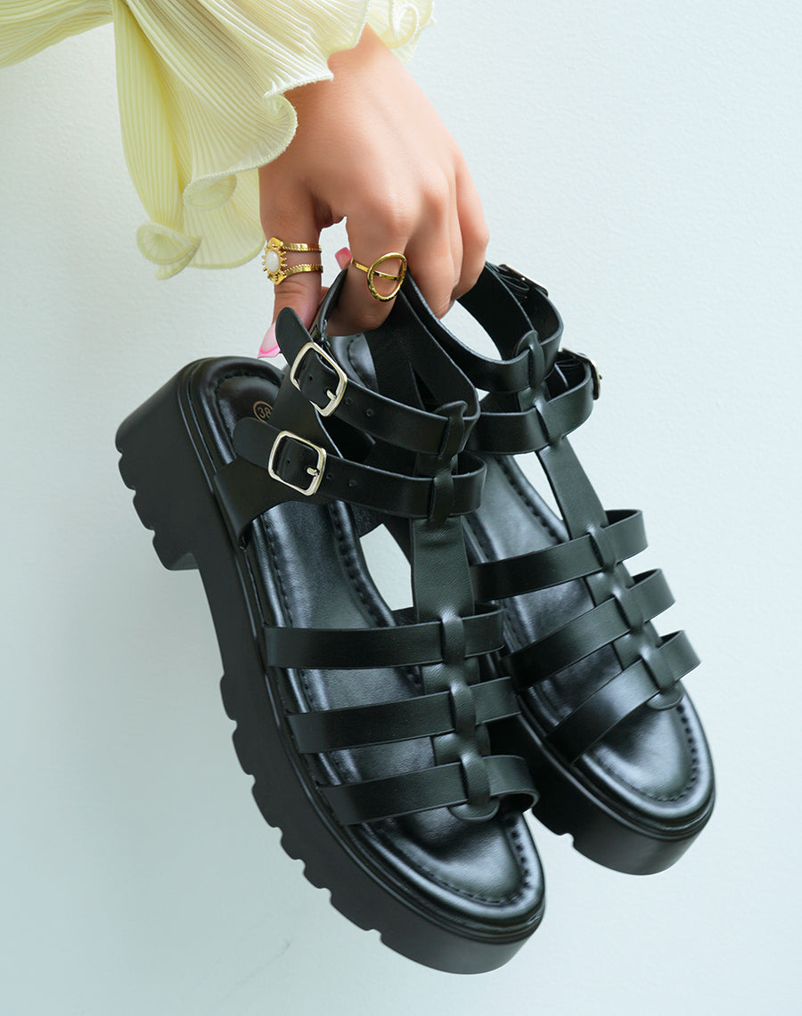 Sandales femme noires tendance avec plateforme épaisse et brides multiples