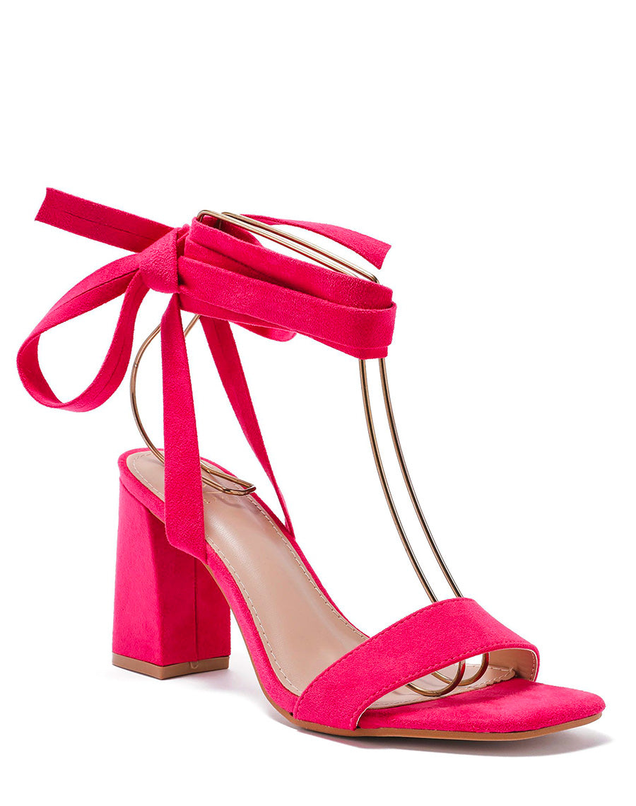 Sandales fushia à bride épaisse et longs lacets à talon