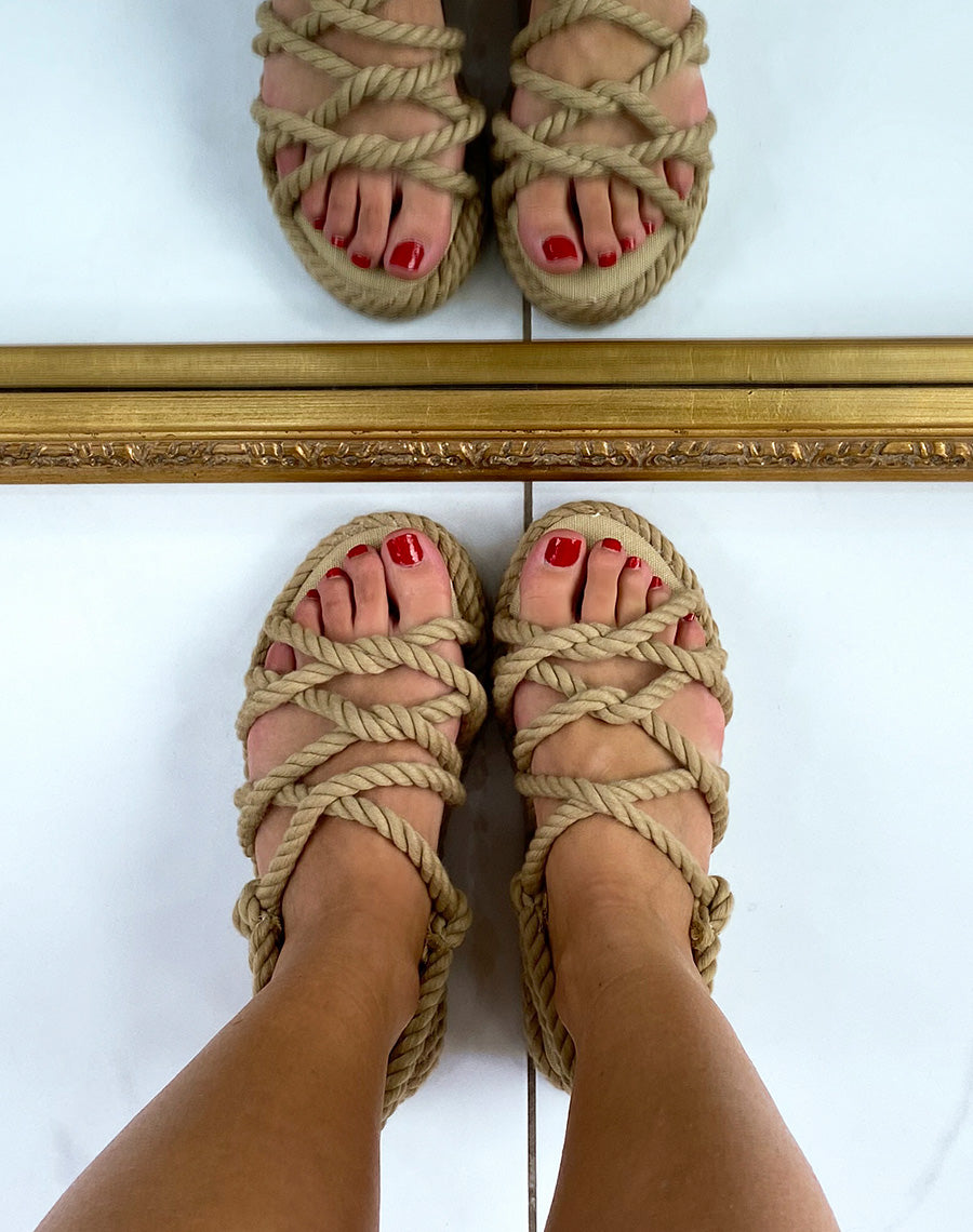 Sandales à petite plateforme en corde marron glacé