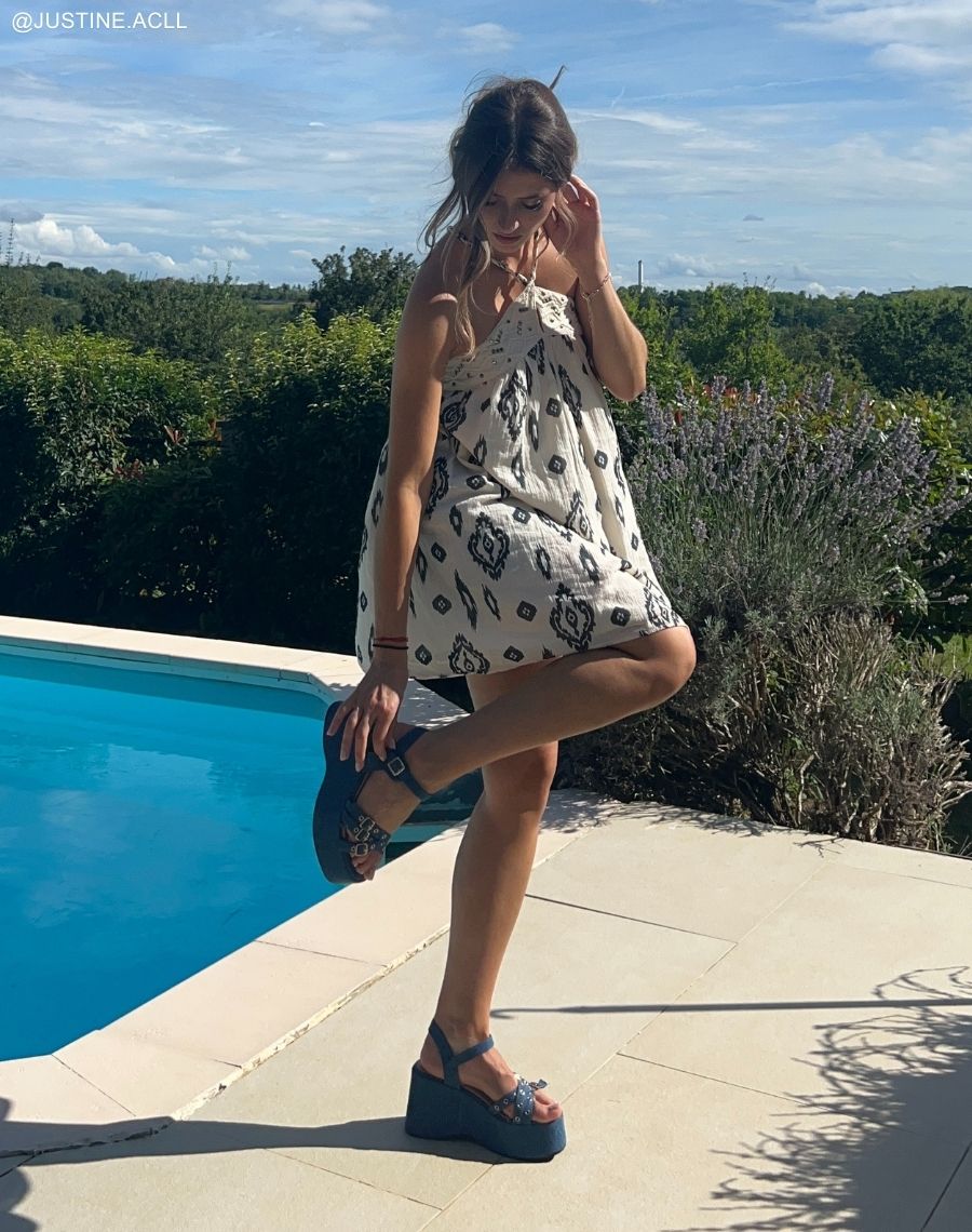 Sandales plateforme femme jean foncé tendance avec lanières cloutées