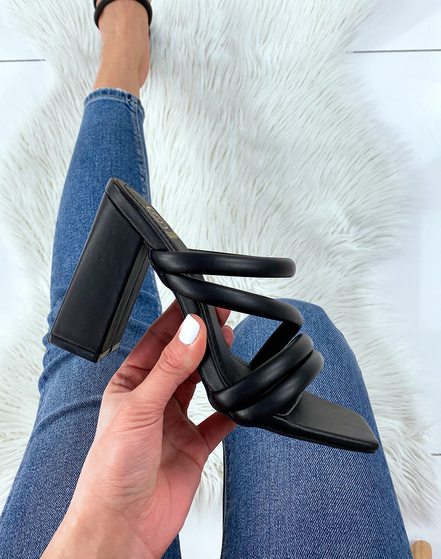 Sandales à talon et à bride noir en similicuir