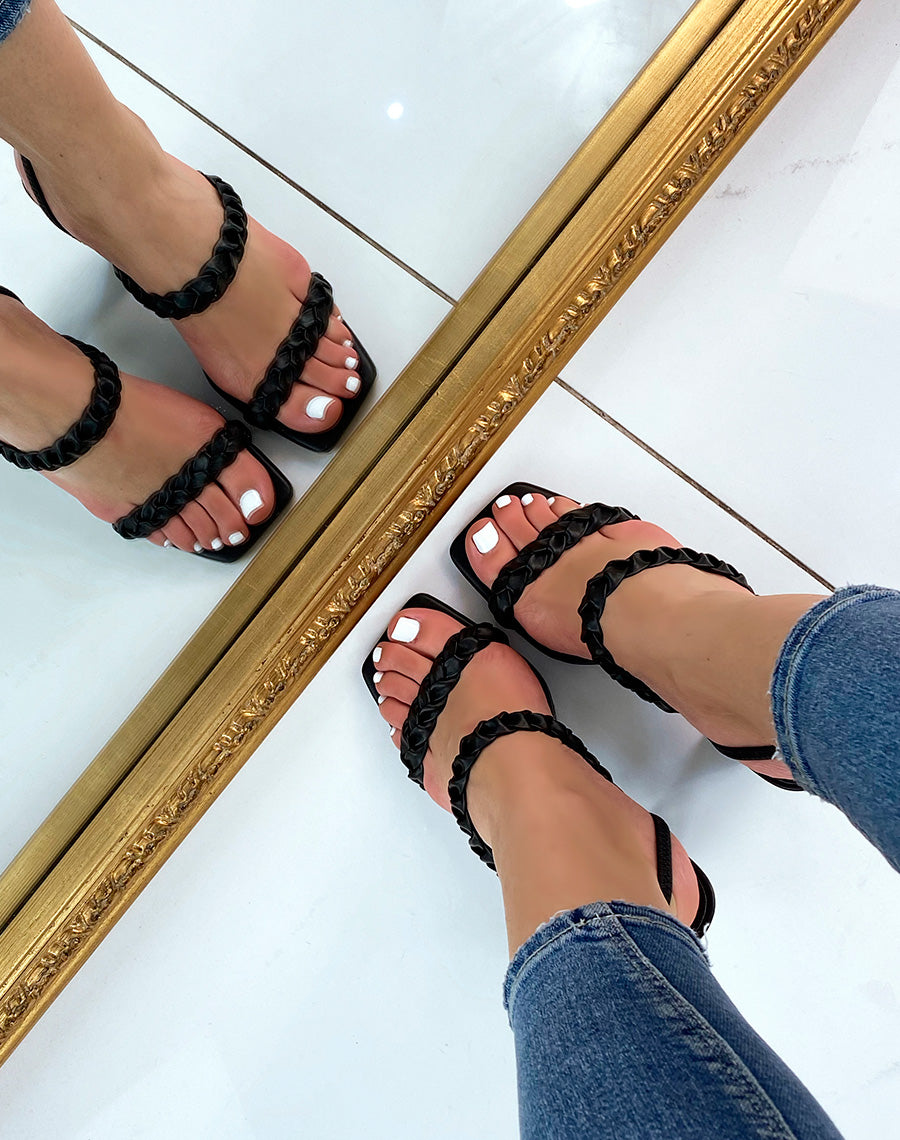 Sandales à talon noires à multiples brides tressées