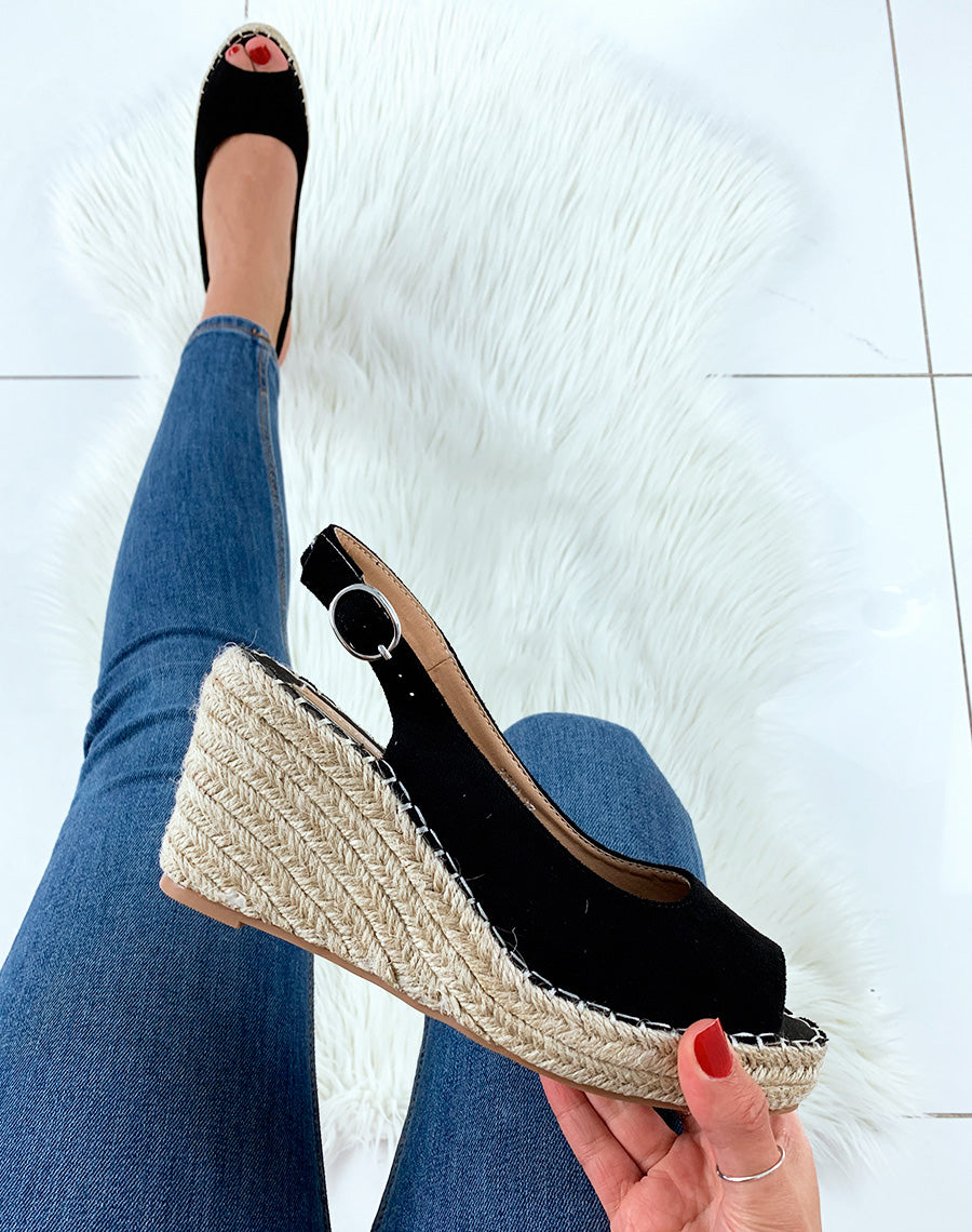 Sandales à talons compensés en suédine noire